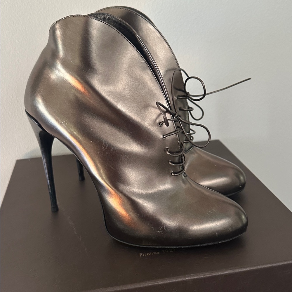 Gucci Metallic Heeled Boots